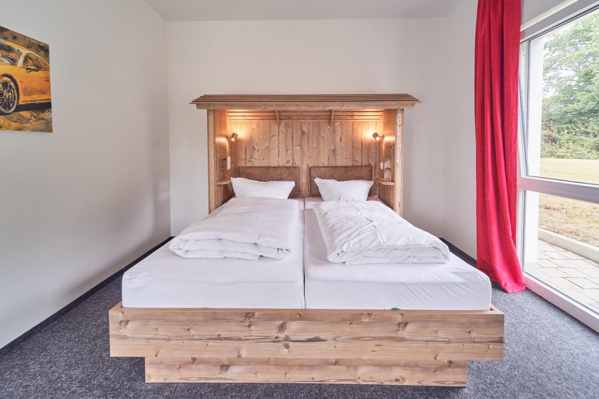 Hotel Am Interpark Großmehring Extérieur photo
