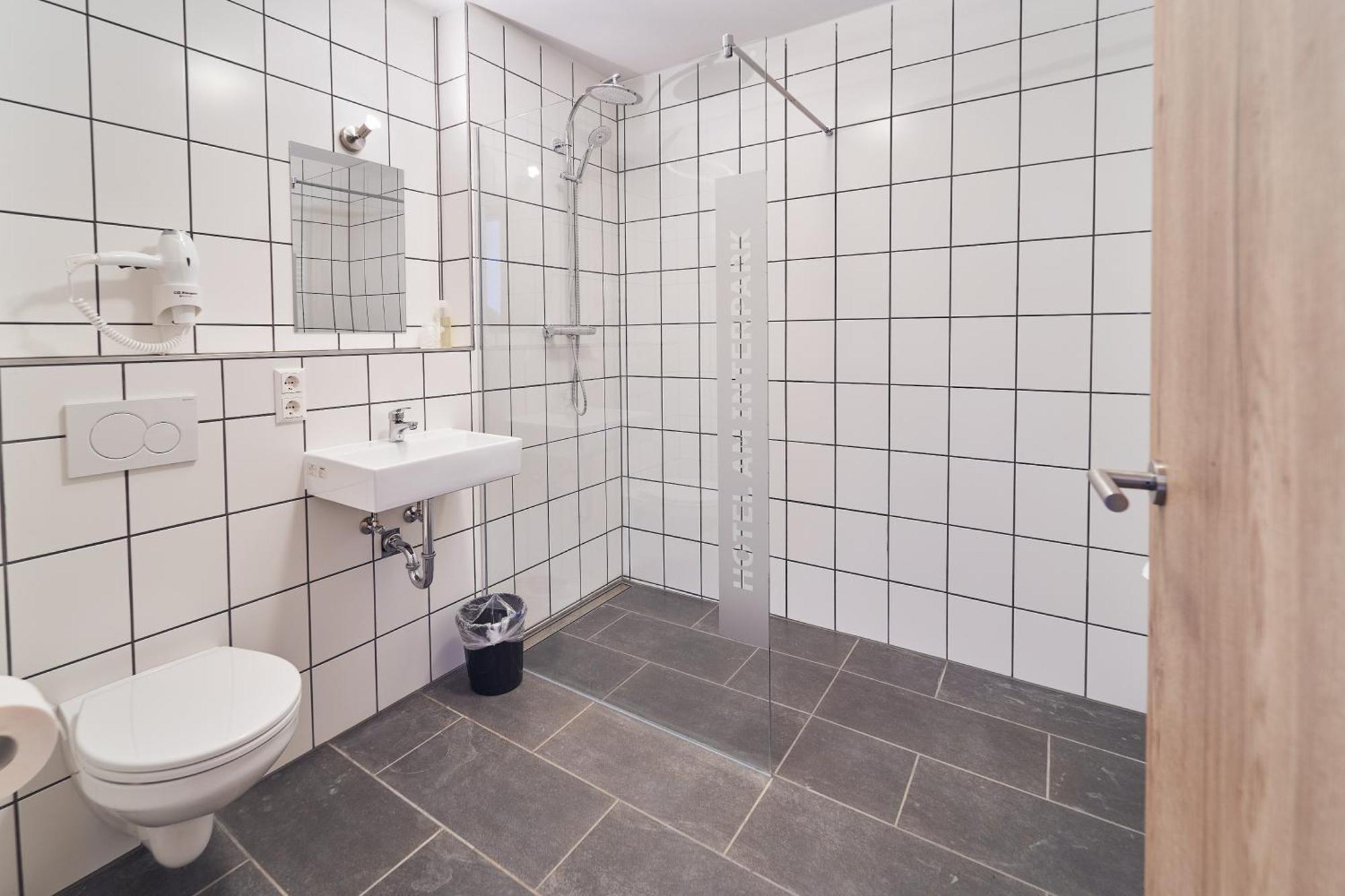 Hotel Am Interpark Großmehring Extérieur photo